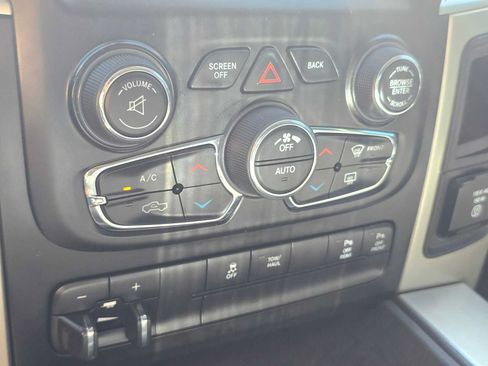 Used 2018 RAM 1500 Big Horn AWD/4WD image 27