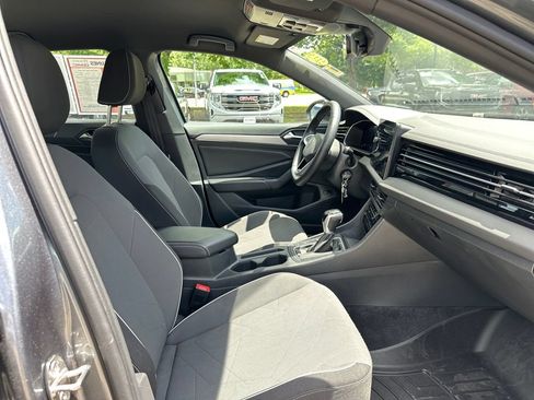 Used 2025 Volkswagen Jetta Sport FWD image 40