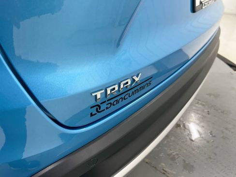 Used 2025 Chevrolet Trax LT w/ Driver Confidence Package FWD image 26