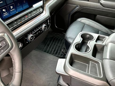 Used 2023 Chevrolet Silverado 1500 RST image 16