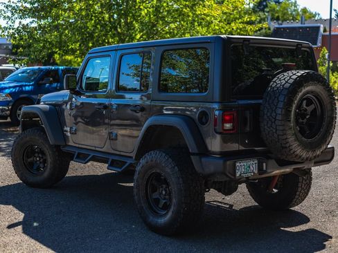 Used 2018 Jeep Wrangler Unlimited Sport S AWD/4WD image 5