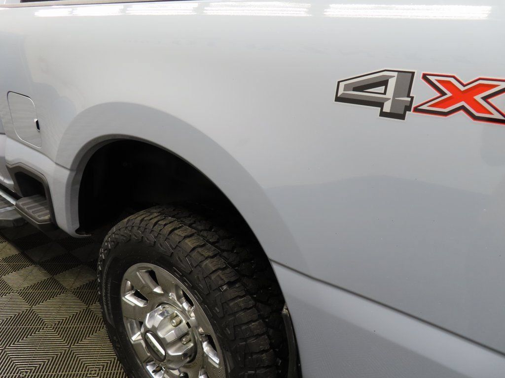 Used 2025 Ford F350 Lariat AWD/4WD image 39