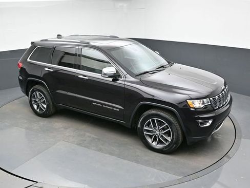Used 2018 Jeep Grand Cherokee Limited image 40