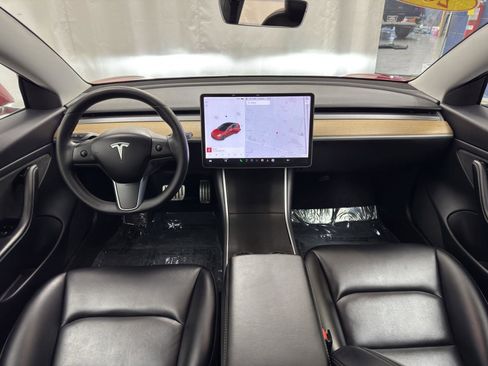 Used 2020 Tesla Model 3 Performance image 32
