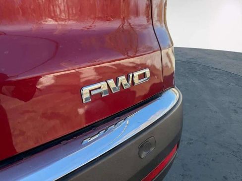 Used 2011 GMC Acadia SLT image 30