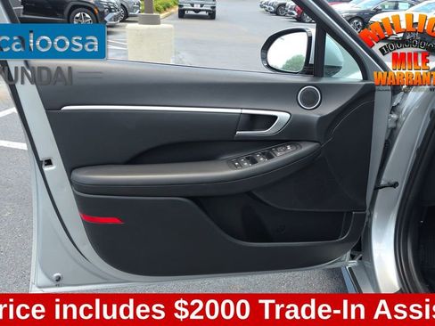 Used 2024 Hyundai Sonata SEL FWD image 12