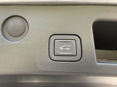 New 2026 Chevrolet Equinox LT w/ Convenience Package II image 18