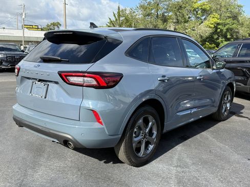 Used 2023 Ford Escape ST-Line w/ Tech Pack #1 FWD image 5