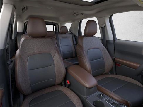 New 2026 Ford Bronco Sport Outer Banks w/ Outer Banks Tech Package+ AWD/4WD image 10