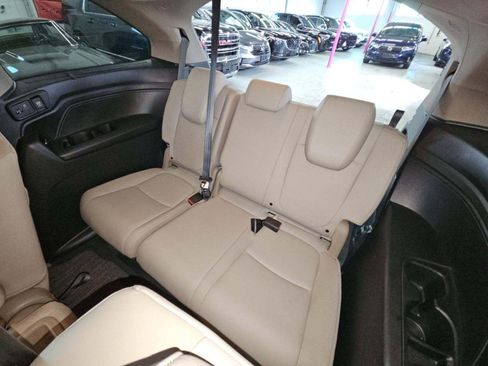 Used 2024 Honda Odyssey Touring image 11