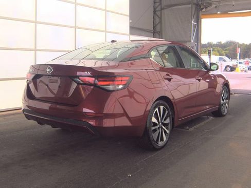 Used 2023 Nissan Sentra SV w/ SV Premium Package FWD image 3