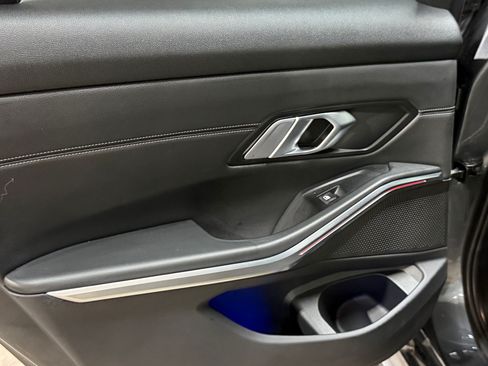 Used 2019 BMW 330i Sedan w/ M Sport Package RWD image 41