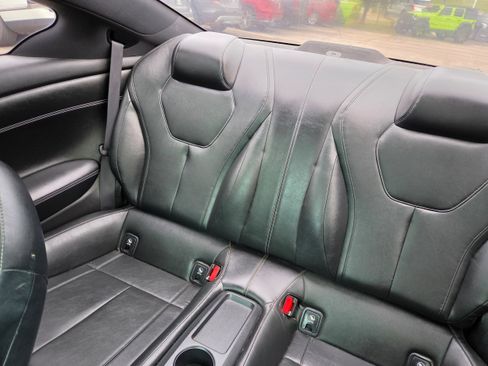 Used 2017 INFINITI Q60 3.0t w/ Premium Plus Package 3.0T RWD image 9
