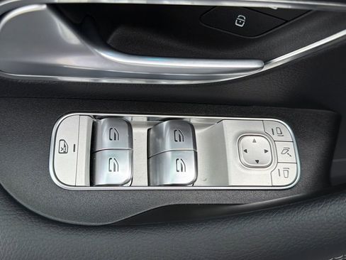Used 2025 Mercedes-Benz GLE 350 4MATIC image 28