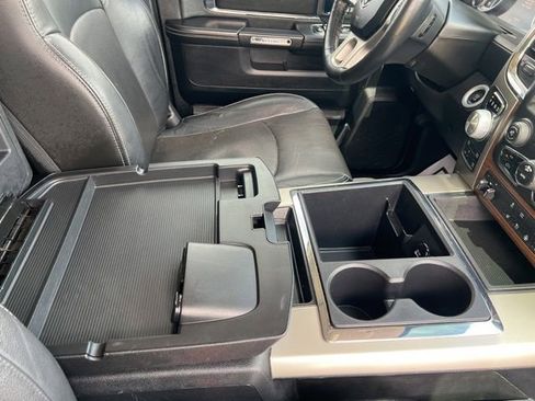 Used 2014 RAM 1500 Laramie w/ Convenience Group AWD/4WD image 27