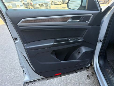 Used 2019 Volkswagen Atlas SEL Premium AWD/4WD image 15