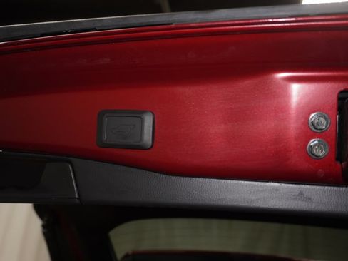 Used 2023 Toyota RAV4 XLE w/ Convenience Package AWD/4WD image 8