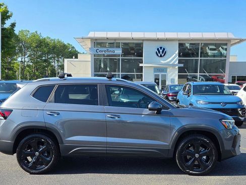 Certified 2025 Volkswagen Taos SEL w/ Black Wheel Plus Package AWD/4WD image 5