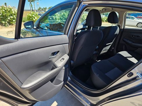 Used 2025 Nissan Sentra SV FWD image 16