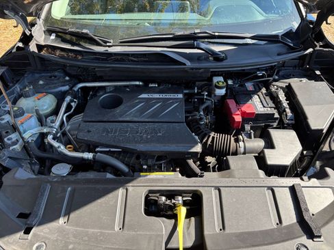 Used 2025 Nissan Rogue SV image 34