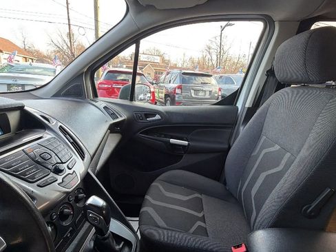 Used 2018 Ford Transit Connect XLT image 16