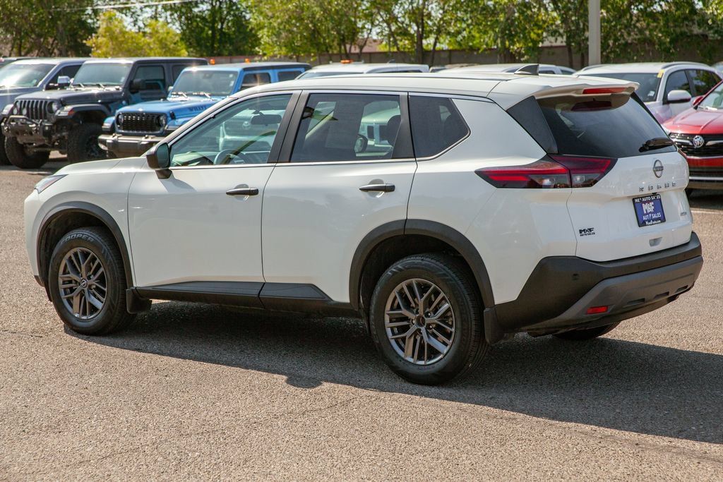 Used 2023 Nissan Rogue S AWD/4WD image 6