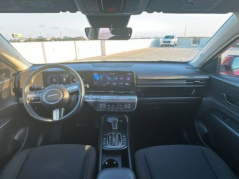 Certified 2025 Hyundai Kona SEL image 21