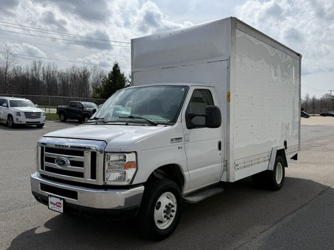 Used 2019 Ford E-350 and Econoline 350 Super Duty w/ Power Windows & Locks Group RWD image 3
