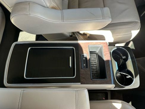 Used 2022 Lincoln Aviator Reserve w/ Equipment Group 201A image 23