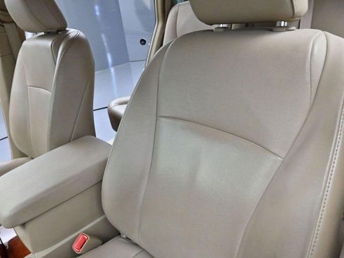 Used 2013 Toyota Highlander Limited FWD image 15