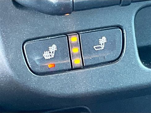 Used 2020 Chevrolet Colorado Z71 image 19