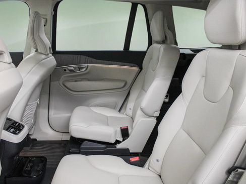 Certified 2024 Volvo XC90 B6 Plus w/ Protection Package Premier AWD/4WD image 26