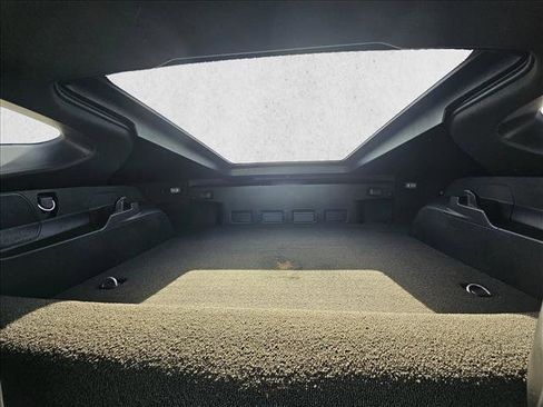 Used 2017 Chevrolet Corvette 1LT w/ Carbon Flash Badge Package image 18