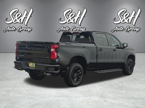 Used 2019 Chevrolet Silverado 1500 LT Trail Boss AWD/4WD image 18