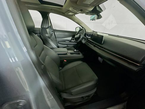 Used 2024 Nissan Ariya EVOLVE+ image 32