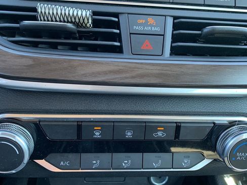 Used 2024 Nissan Altima 2.5 SV image 8