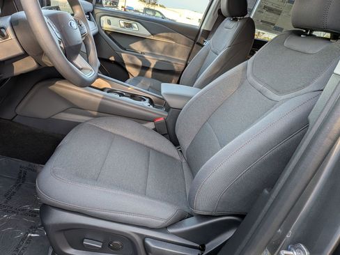 New 2026 Ford Explorer Active image 12