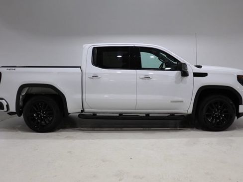 Used 2023 GMC Sierra 1500 Elevation AWD/4WD image 8