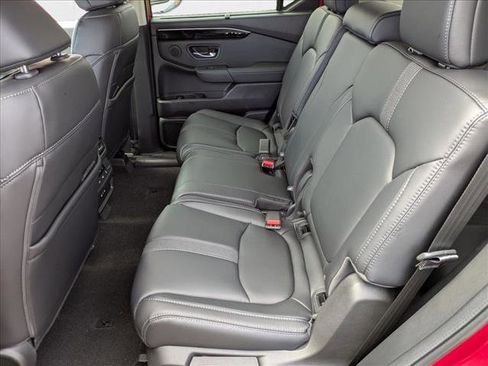 New 2025 Honda Pilot Touring image 15