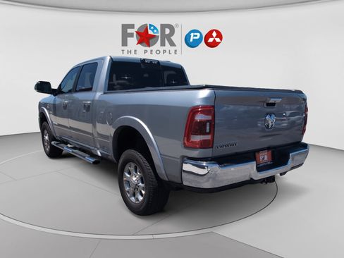 Used 2019 RAM 2500 Laramie AWD/4WD image 3