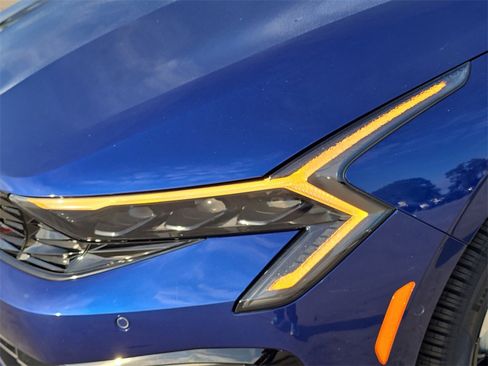 New 2026 Kia K5 EX image 10