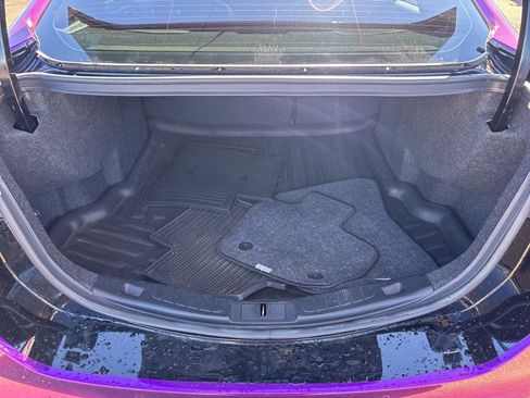 Used 2018 Ford Fusion SE w/ Equipment Group 201A image 18