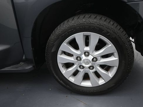 Used 2017 Toyota Sequoia Platinum AWD/4WD image 58