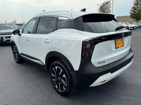 Certified 2026 Nissan Kicks SV w/ Cold Weather Package AWD/4WD image 5