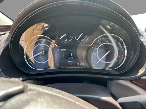 Used 2017 Buick Regal AWD image 26