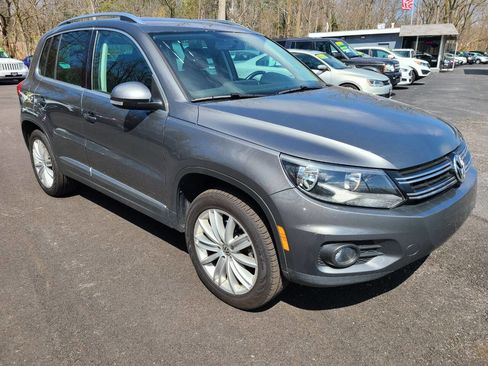 Used 2013 Volkswagen Tiguan SE image 4