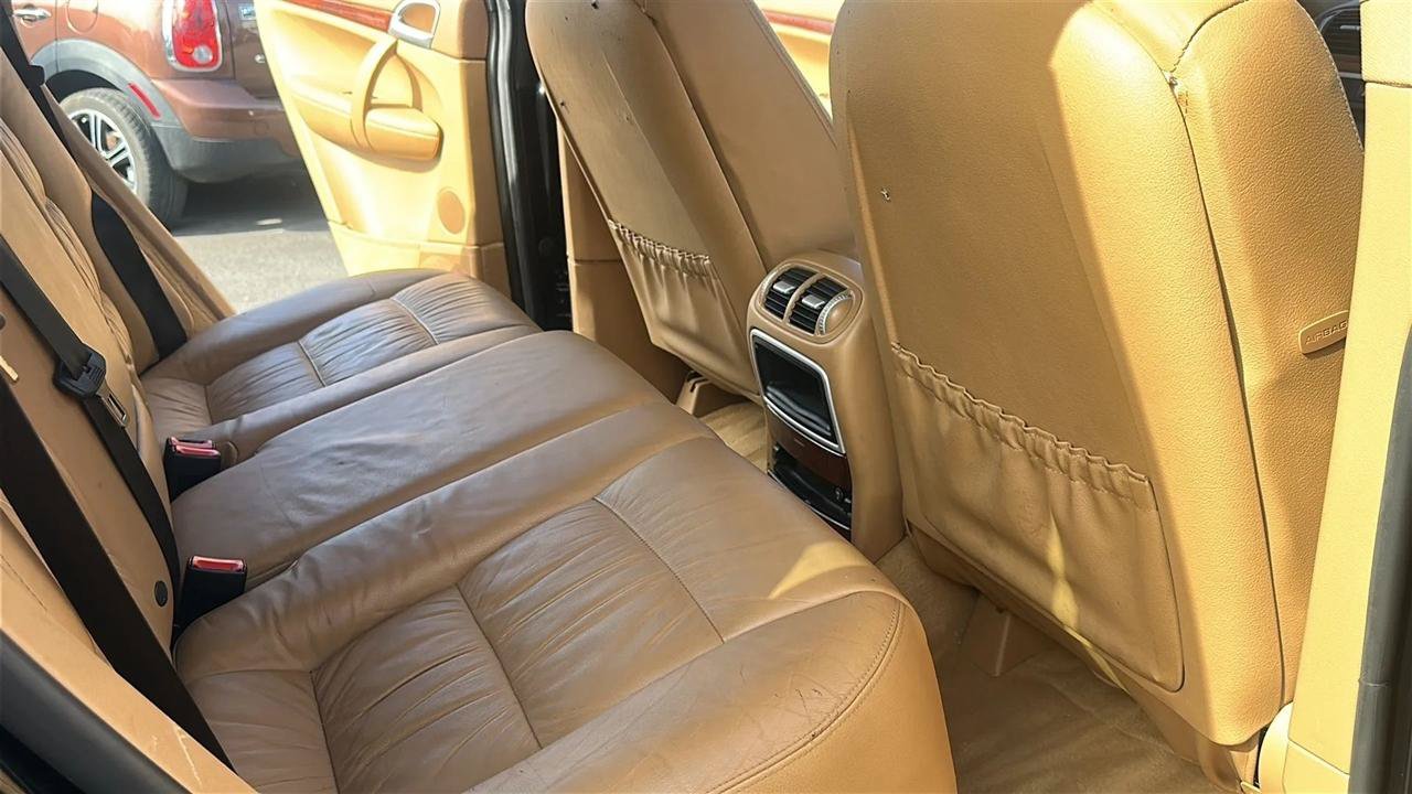 Used 2006 Porsche Cayenne AWD/4WD image 30