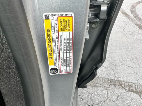 Used 2023 Chevrolet Equinox LT image 19