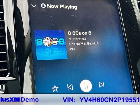 Used 2023 Volvo XC90 T8 Plus image 29