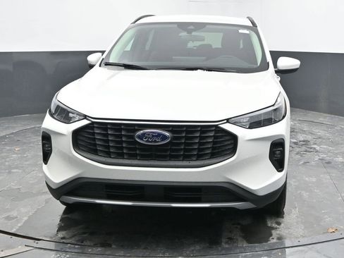 New 2026 Ford Escape SE image 3